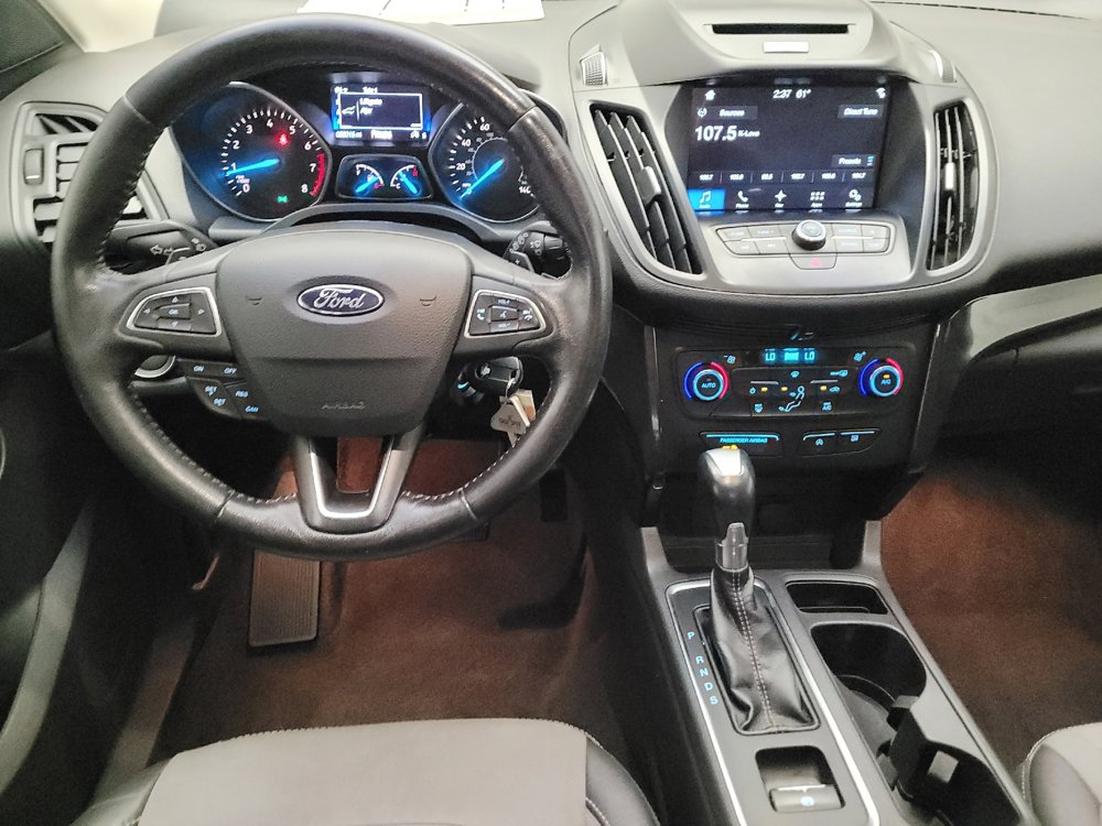 Used 2017 Ford Escape SE w/ Equipment Group 201A FWD image 22