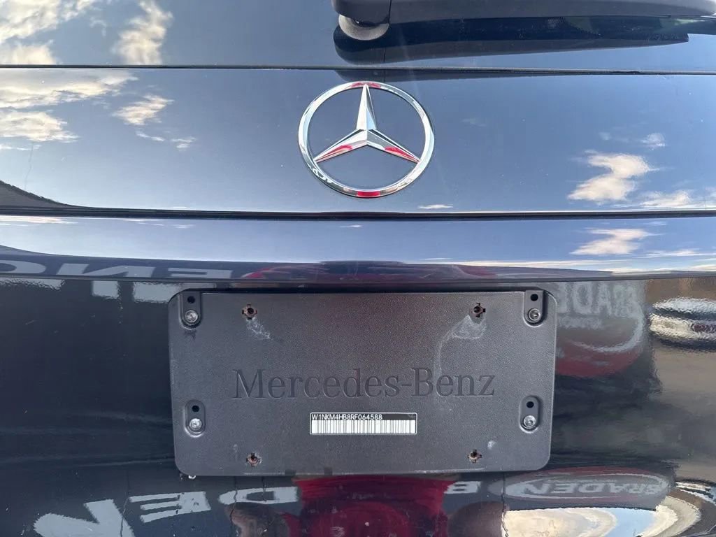 Used 2024 Mercedes-Benz GLC 300 4MATIC image 30