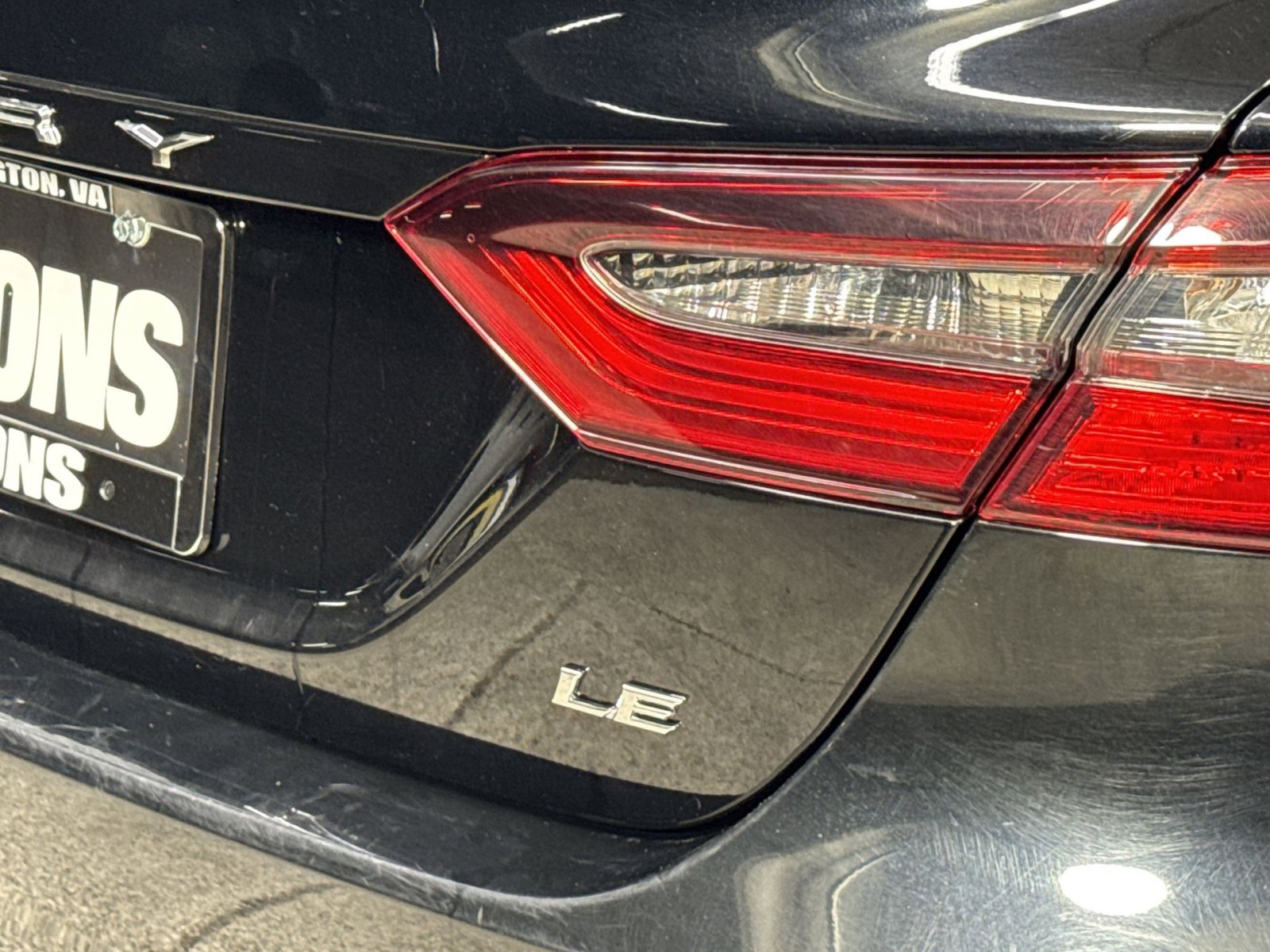 Used 2024 Toyota Camry LE FWD image 30