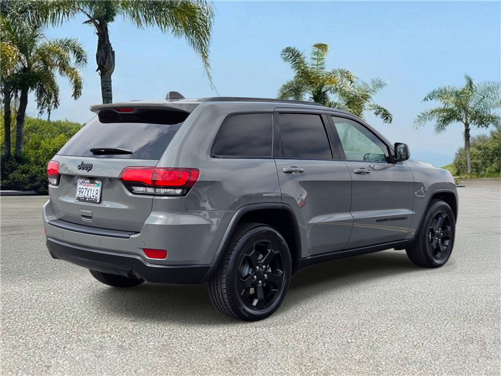 Used 2021 Jeep Grand Cherokee Freedom Edition RWD image 4