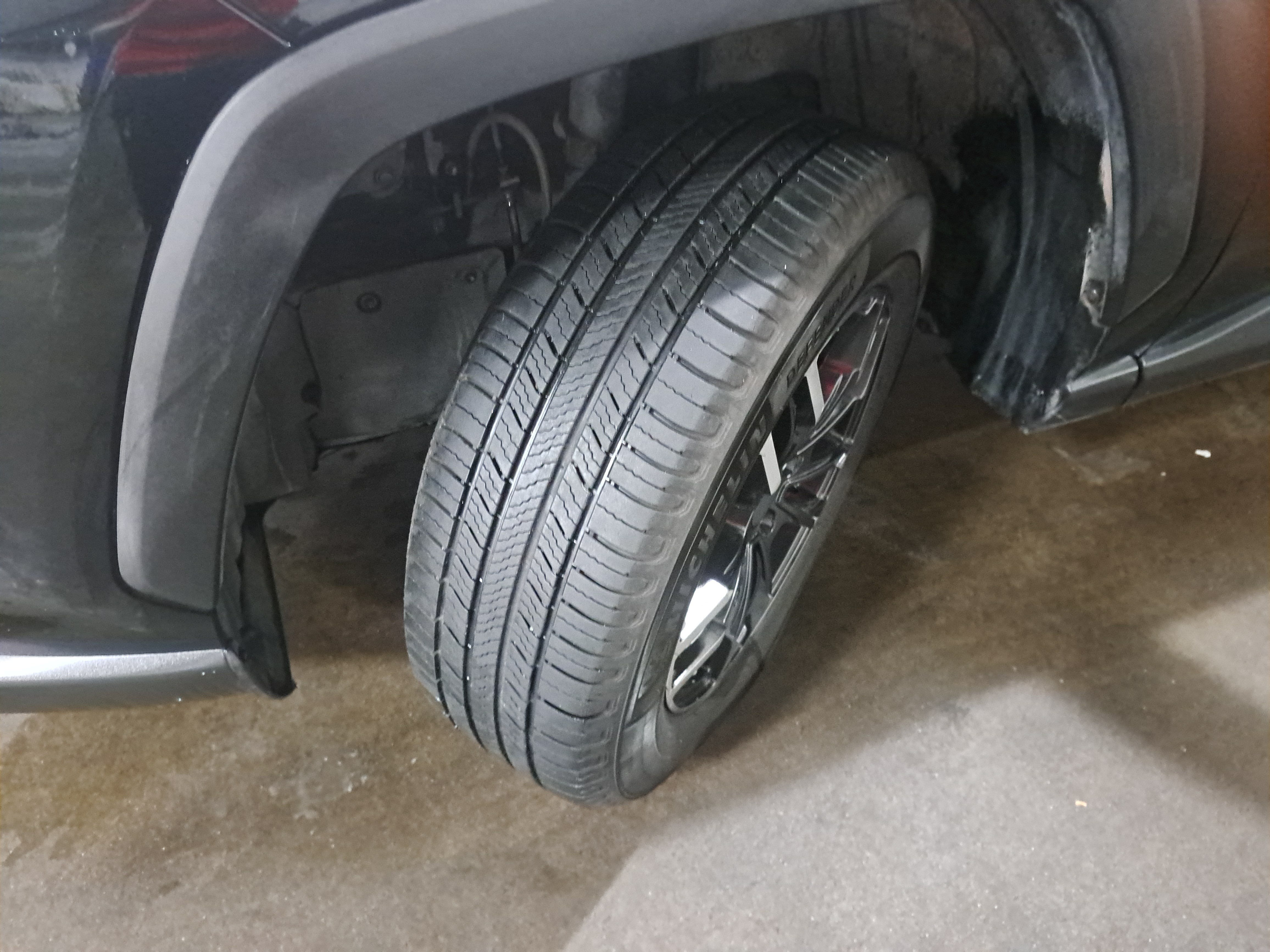 Used 2019 Toyota RAV4 XLE AWD/4WD image 33