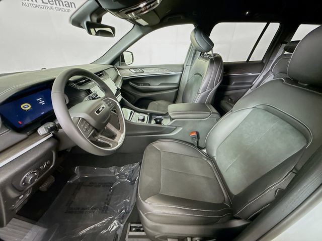 New 2026 Jeep Grand Cherokee Laredo image 21