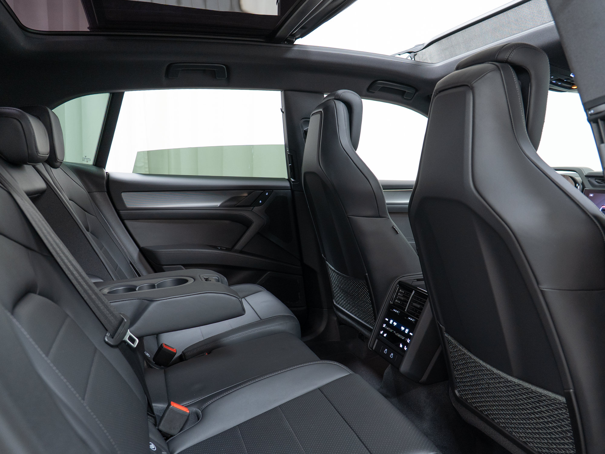 New 2026 Porsche Cayenne Electric AWD/4WD image 29