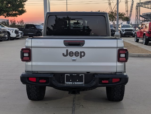 Used 2023 Jeep Gladiator Rubicon w/ LED Lighting Group AWD/4WD image 6