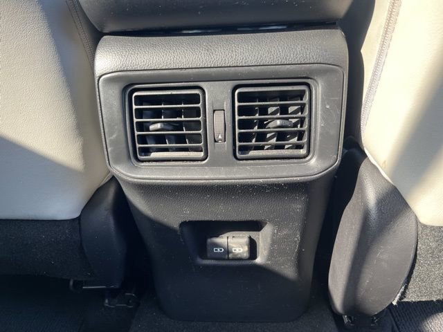 Used 2023 Toyota RAV4 XLE Premium image 19