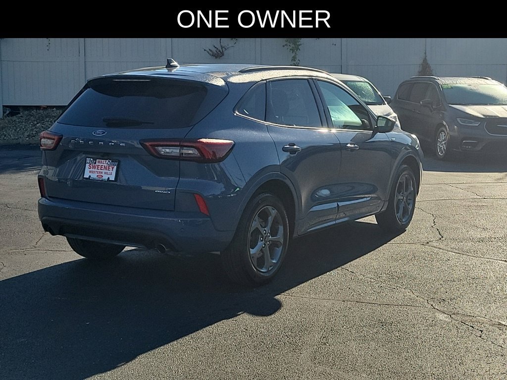 Certified 2024 Ford Escape ST-Line w/ Tech Pack #1 AWD/4WD image 4
