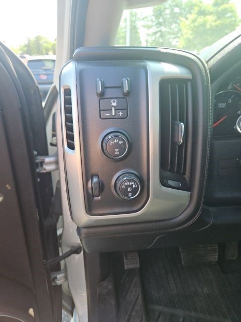Used 2019 GMC Sierra 3500 SLT w/ Duramax Plus Package AWD/4WD image 7