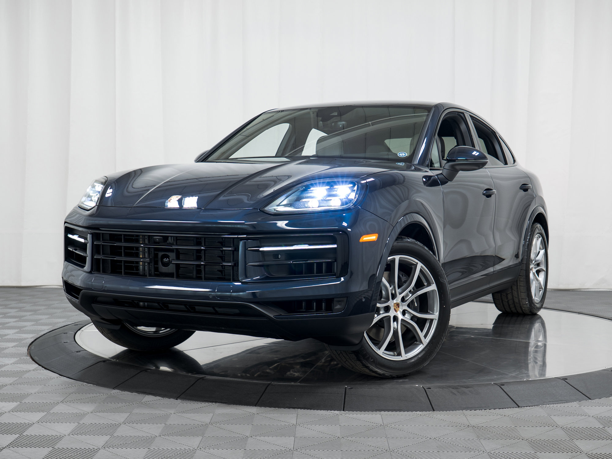 New 2026 Porsche Cayenne Coupe image 29