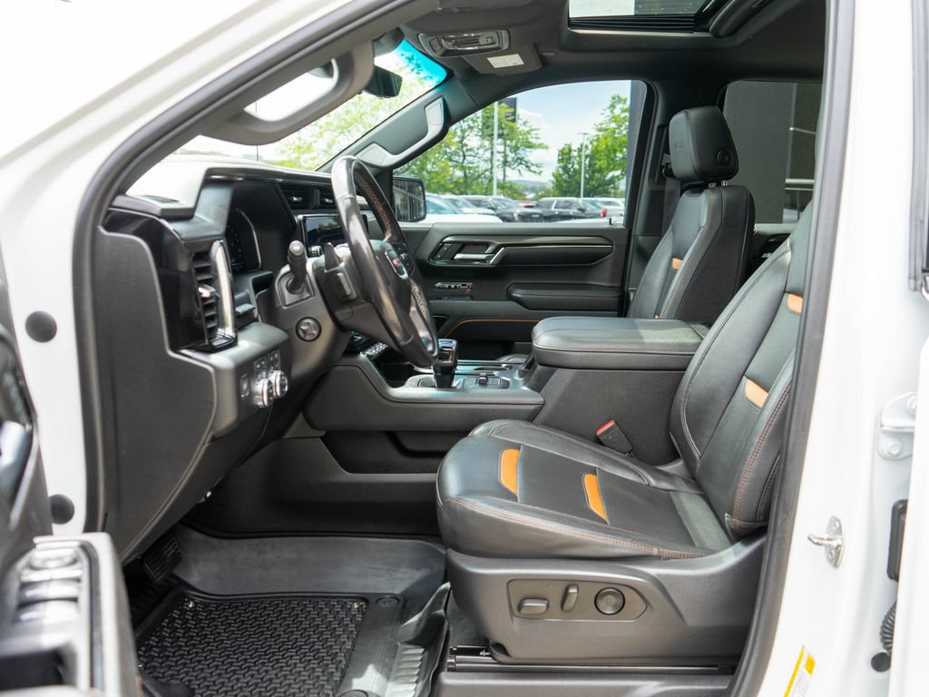 Used 2023 GMC Sierra 1500 AT4 w/ AT4 Premium Package AWD/4WD image 11