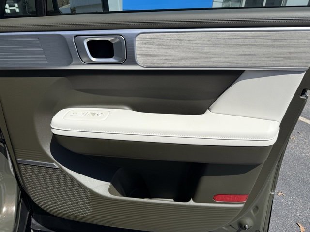 Used 2025 Hyundai Santa Fe Calligraphy image 24