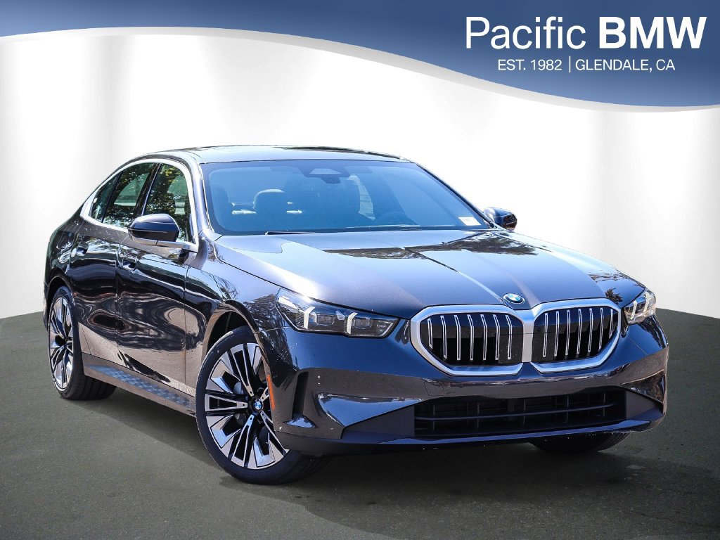 New 2027 BMW 530i w/ Premium Package