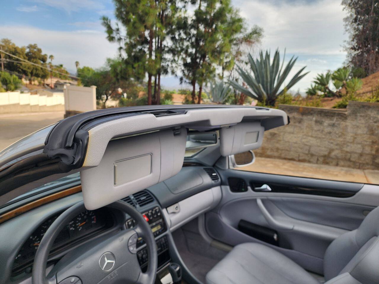 Used 2003 Mercedes-Benz CLK 320 Cabriolet image 33