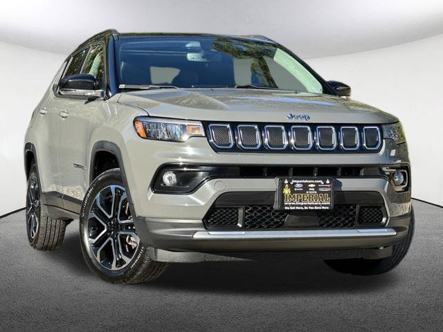 Used 2022 Jeep Compass Limited w/ Sun and Sound Group AWD/4WD image 40