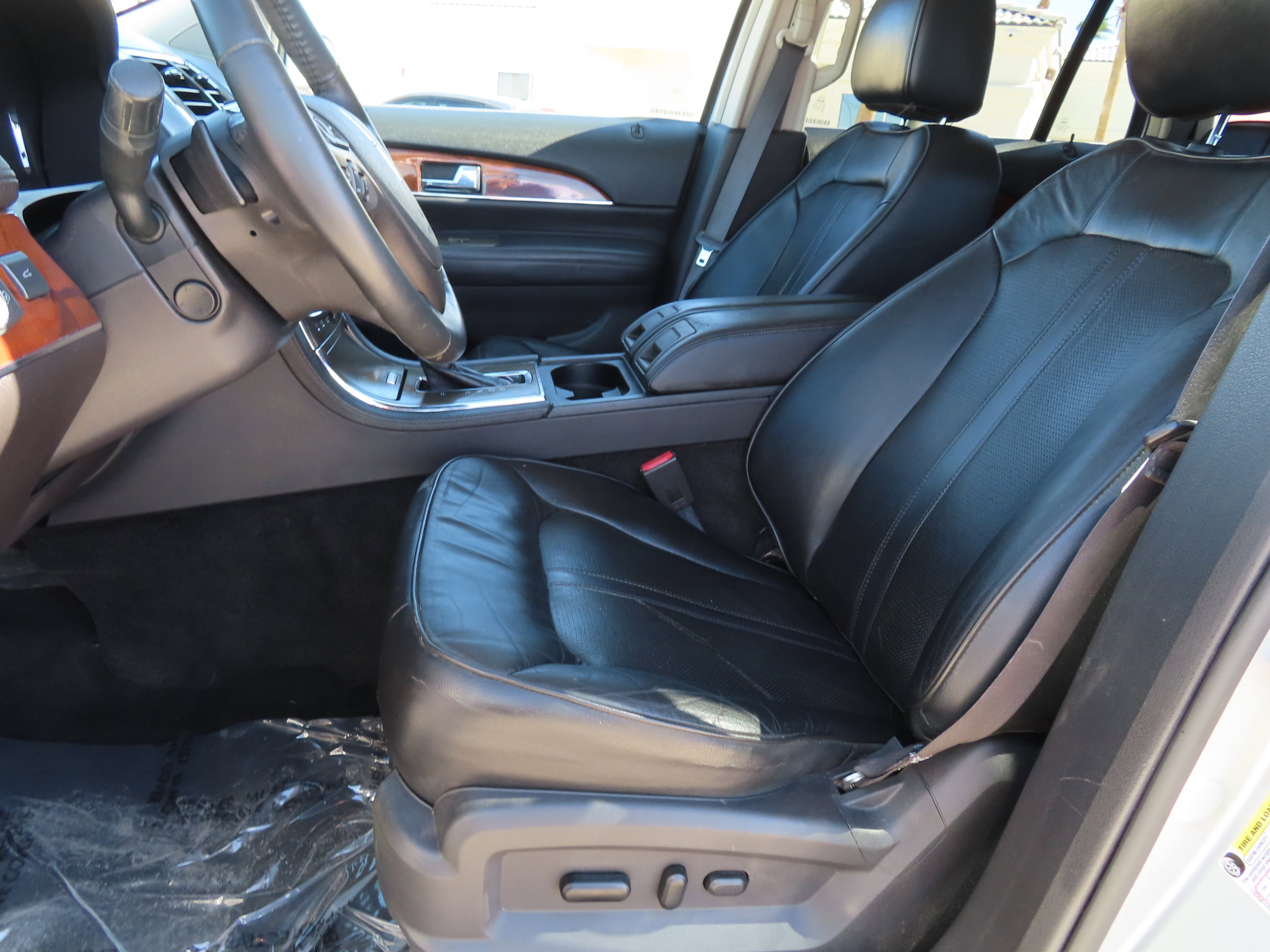 Used 2013 Lincoln MKX FWD image 12