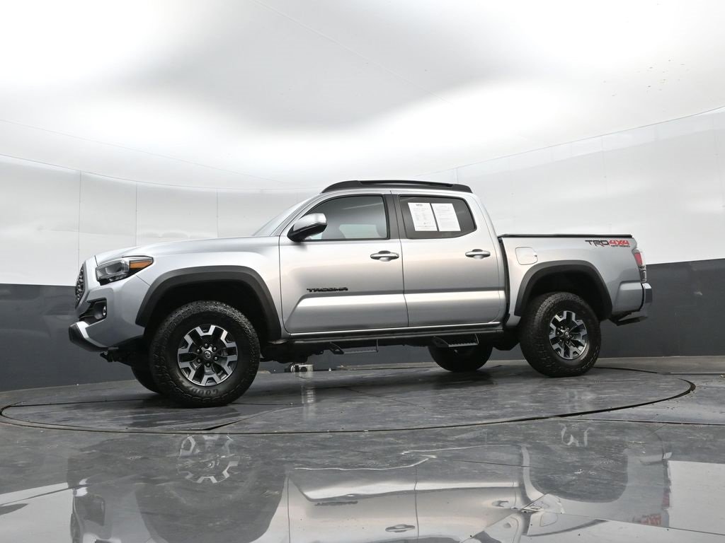 Used 2022 Toyota Tacoma TRD Off-Road image 37