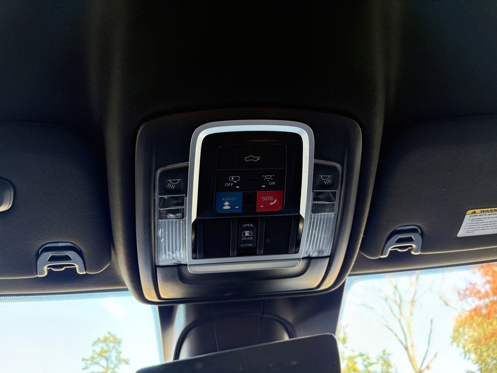 Used 2023 RAM 2500 Limited image 29