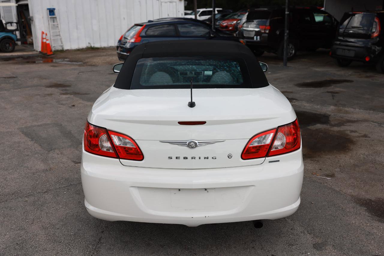 Used 2008 Chrysler Sebring Touring image 7