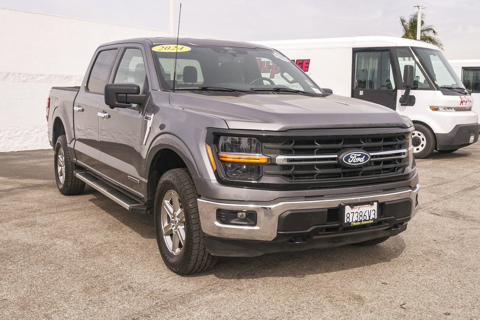 Used 2024 Ford F150 XLT w/ Mobile Office Package image 3