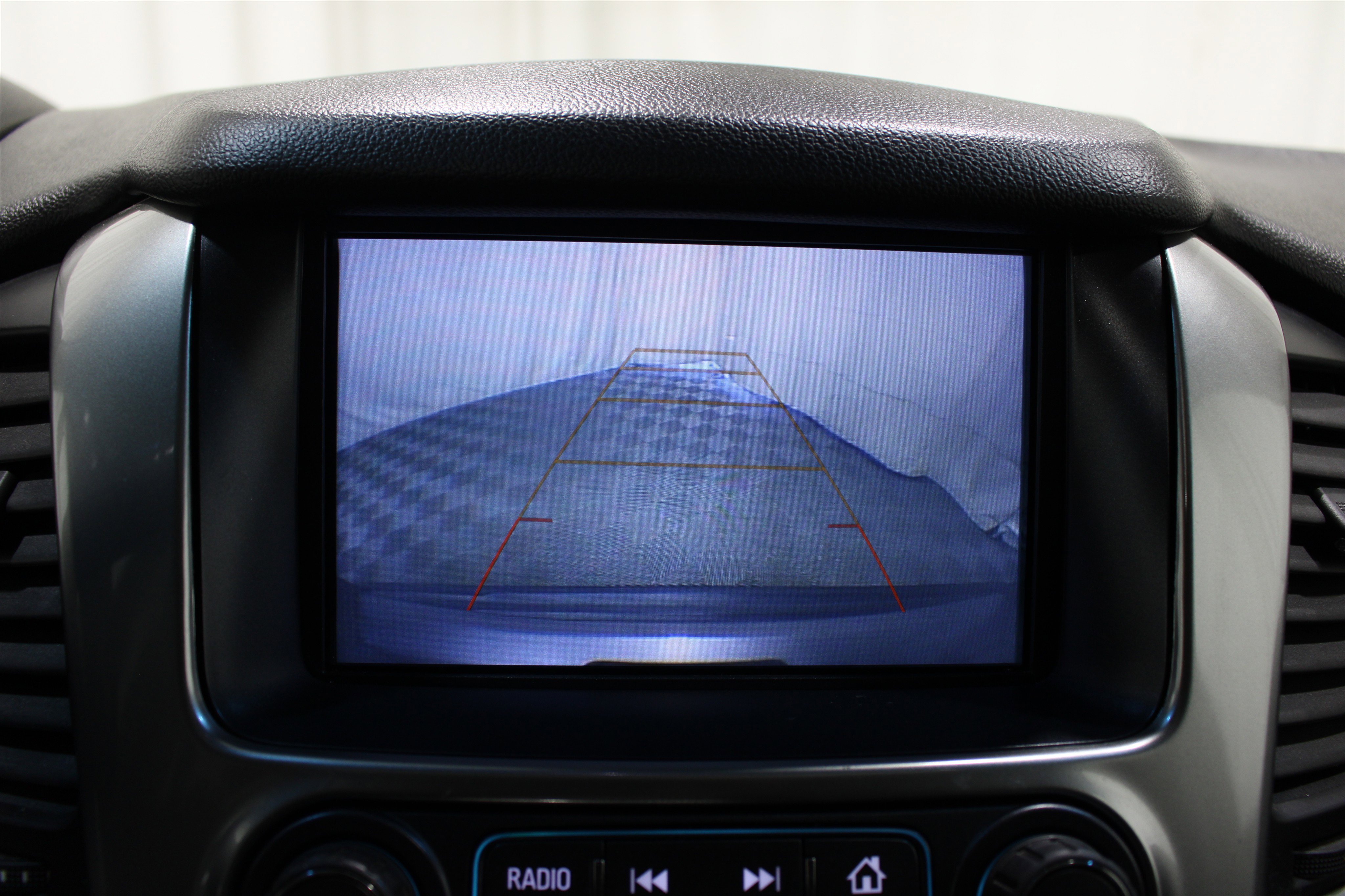 Used 2018 Chevrolet Tahoe LT AWD/4WD image 17