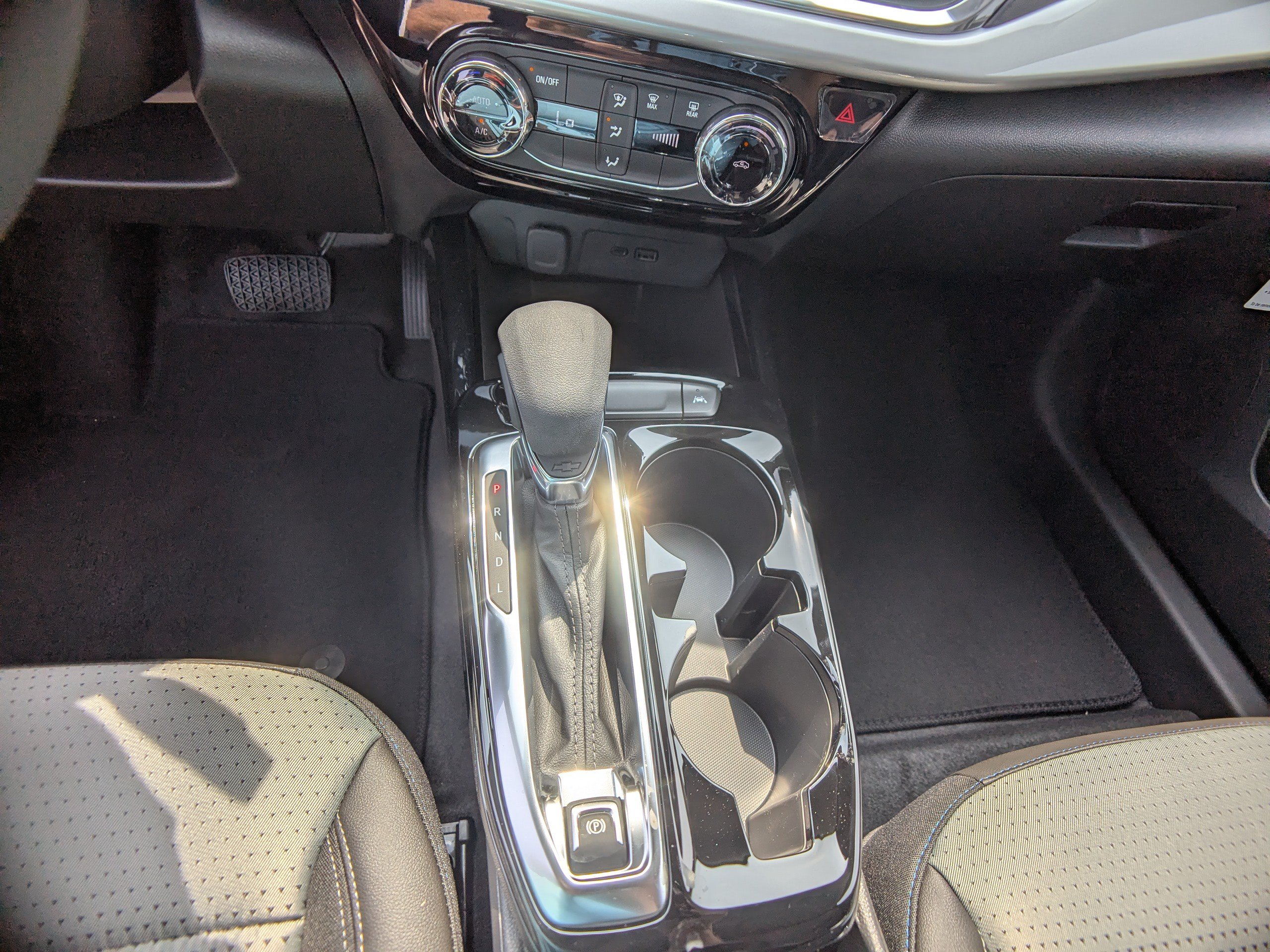 New 2026 Chevrolet Trax LT FWD image 18