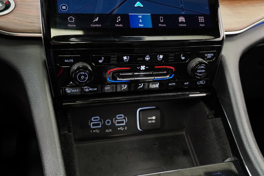 Certified 2022 Jeep Grand Cherokee Summit w/ Adv Protech Group IV AWD/4WD image 37