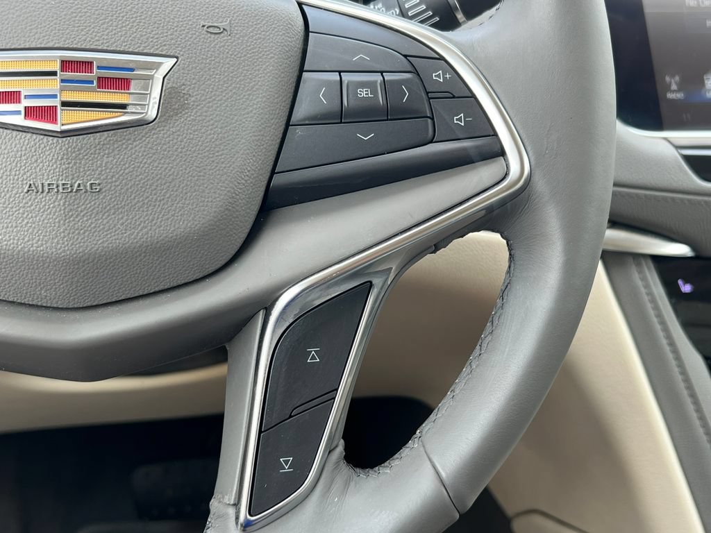 Used 2018 Cadillac XT5 Luxury w/ Driver Awareness Package AWD/4WD image 25