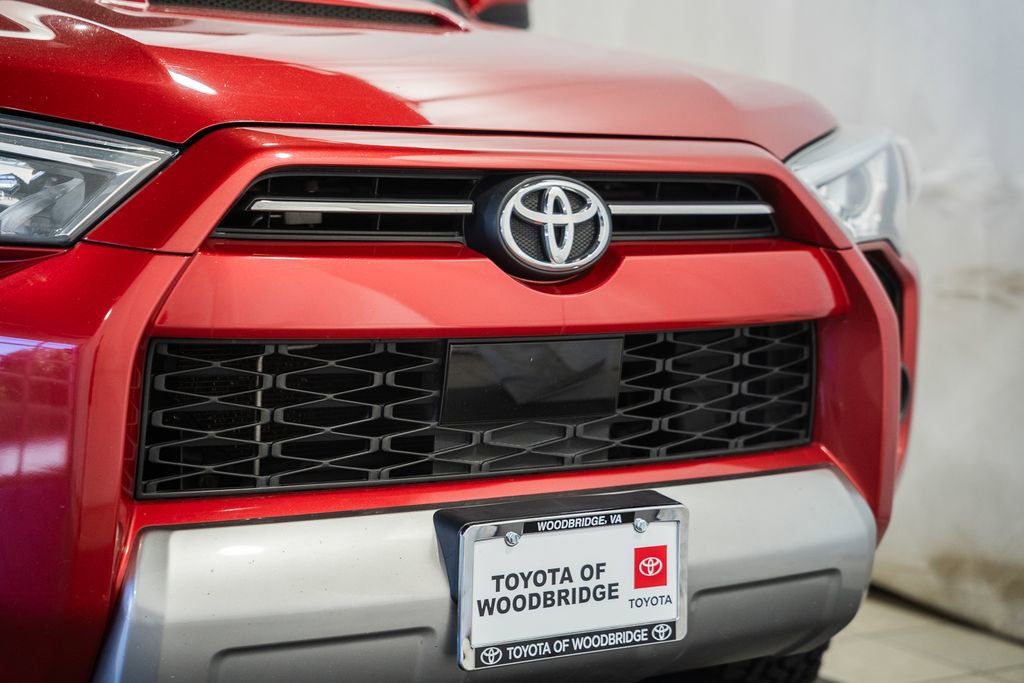 Used 2020 Toyota 4Runner TRD Off-Road AWD/4WD image 9