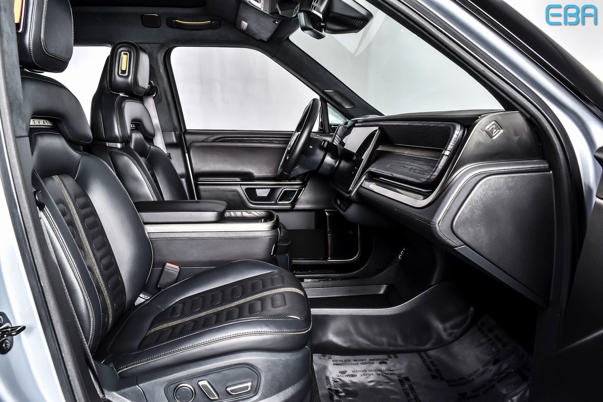 Used 2023 Rivian R1S Adventure image 25