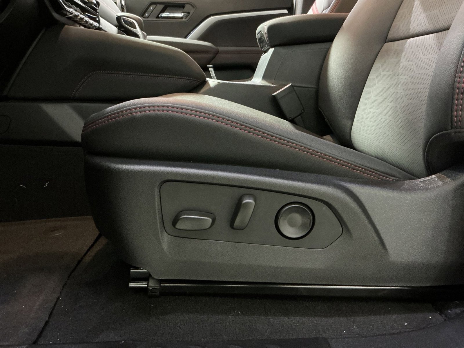 New 2026 Chevrolet Colorado Z71 w/ Technology Package image 22