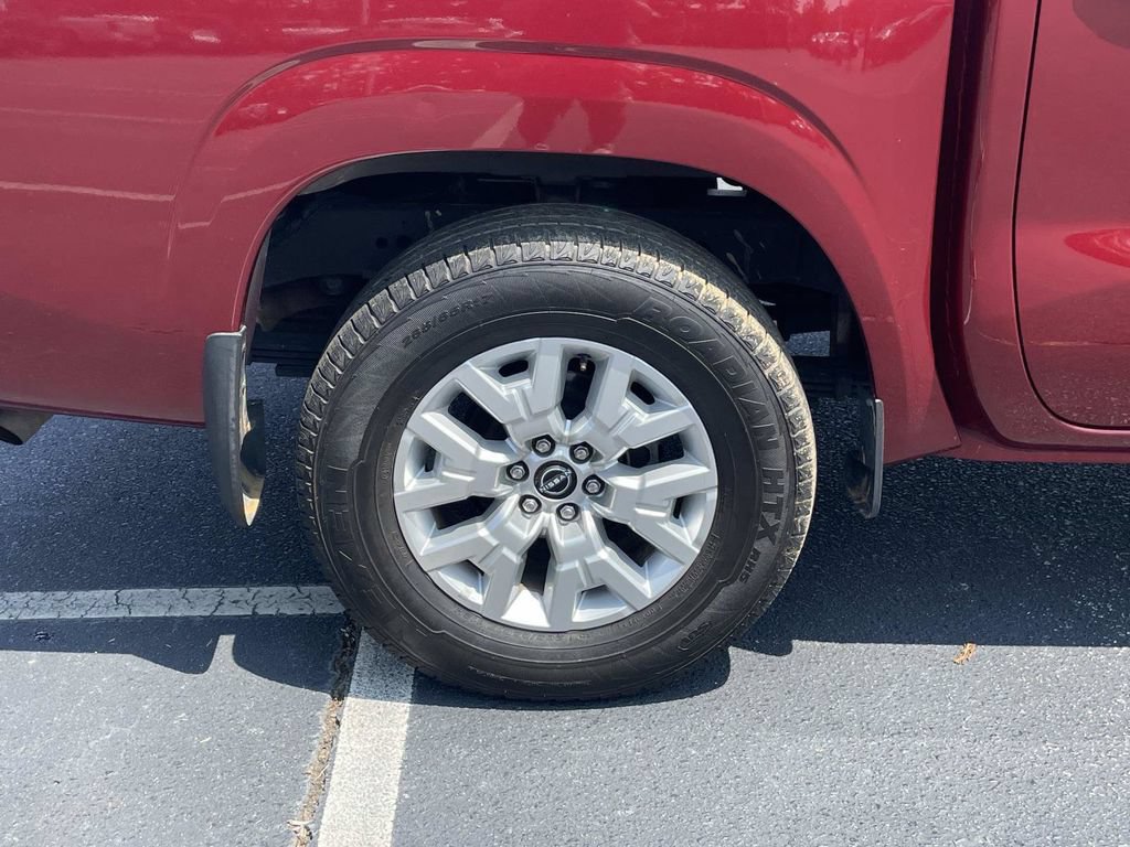 Used 2022 Nissan Frontier SV RWD image 9