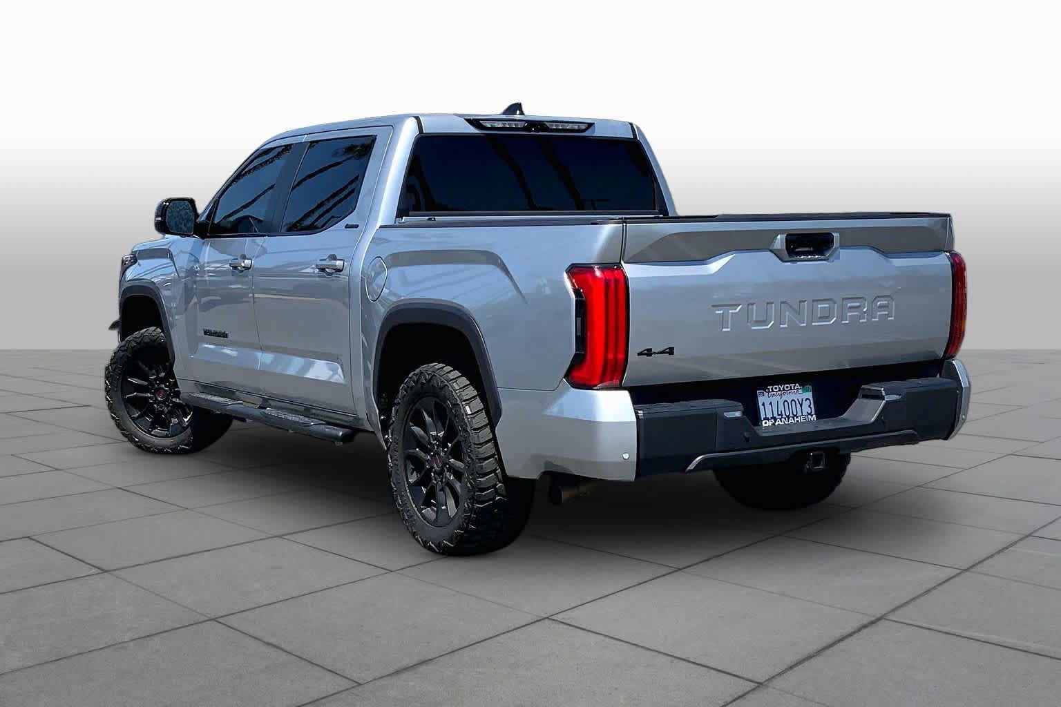 Used 2024 Toyota Tundra Limited AWD/4WD image 11