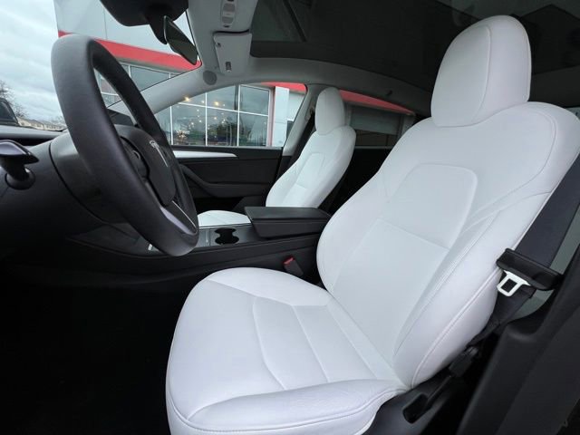 Used 2024 Tesla Model Y Long Range image 11