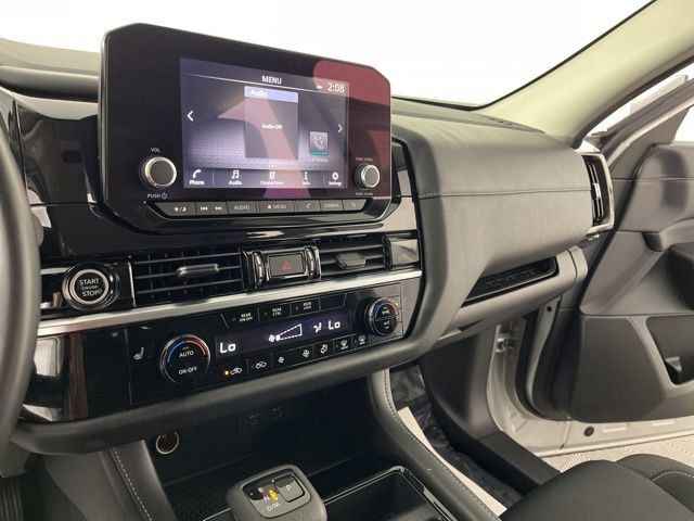 Used 2023 Nissan Pathfinder SV image 25