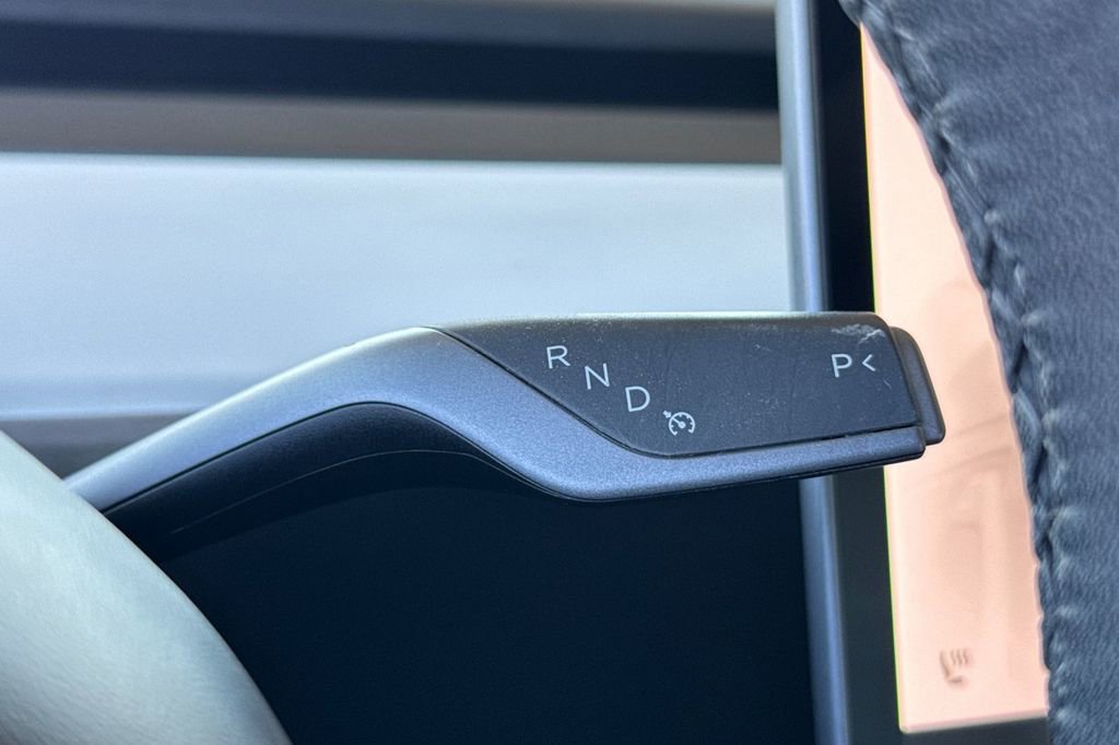 Used 2023 Tesla Model Y Long Range image 20