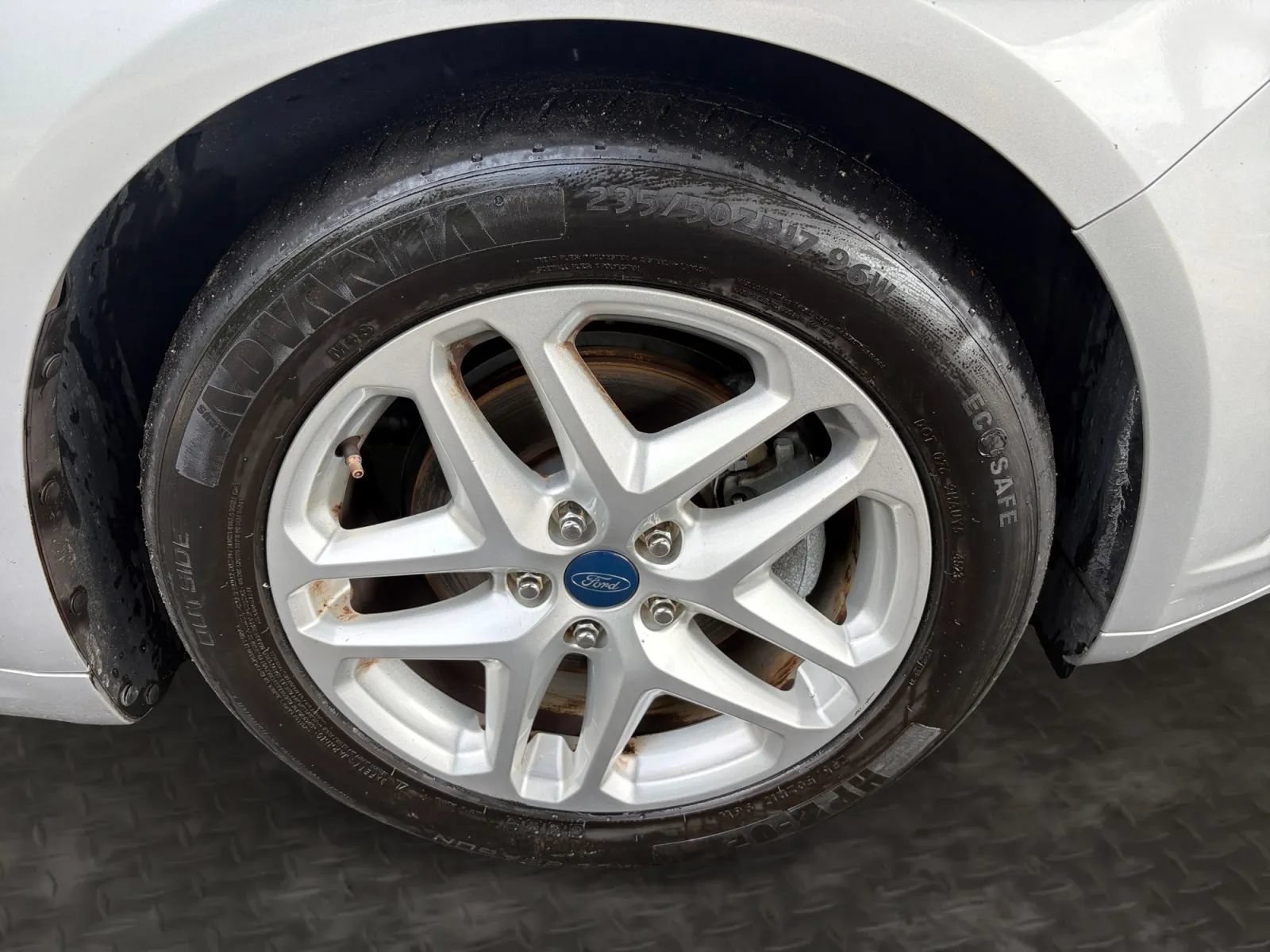 Used 2013 Ford Fusion SE FWD image 35