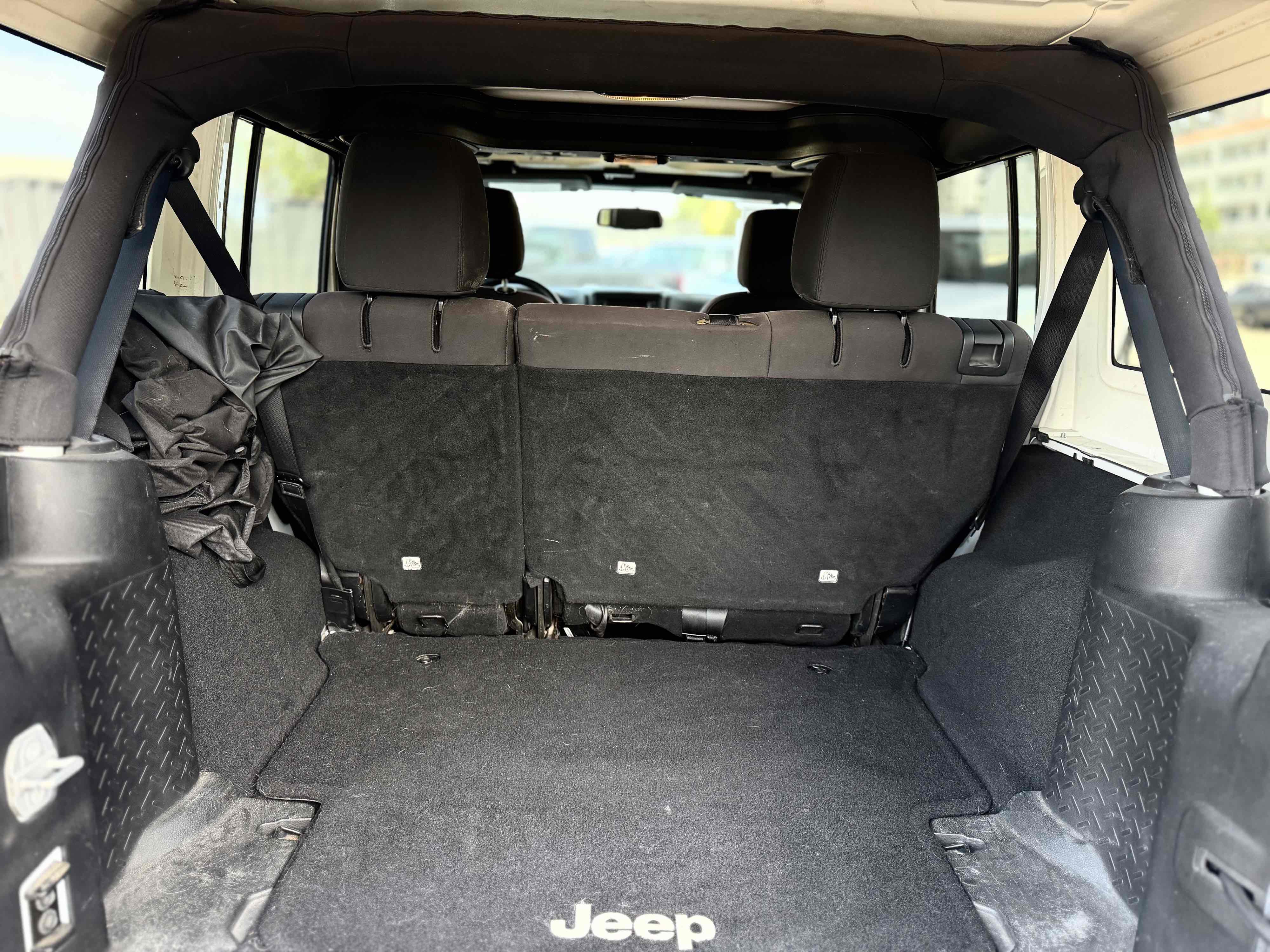 Used 2015 Jeep Wrangler Unlimited Sport w/ Quick Order Package 24S AWD/4WD image 18