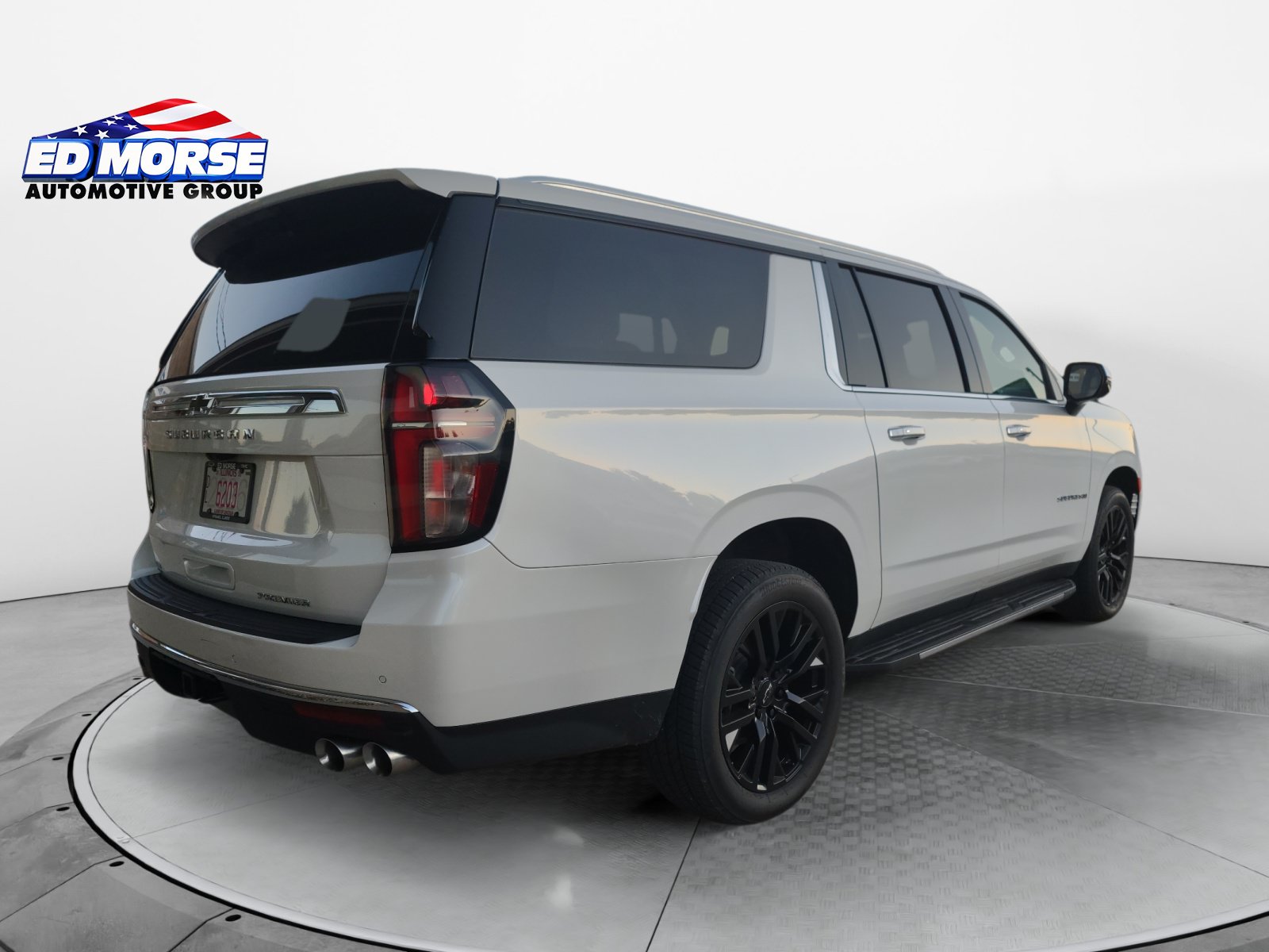 Certified 2023 Chevrolet Suburban Premier AWD/4WD image 5