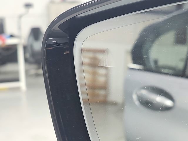 Used 2023 BMW 330i Sedan w/ Driving Assistance Package image 21