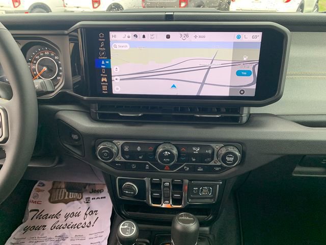 New 2024 Jeep Gladiator Sport image 20