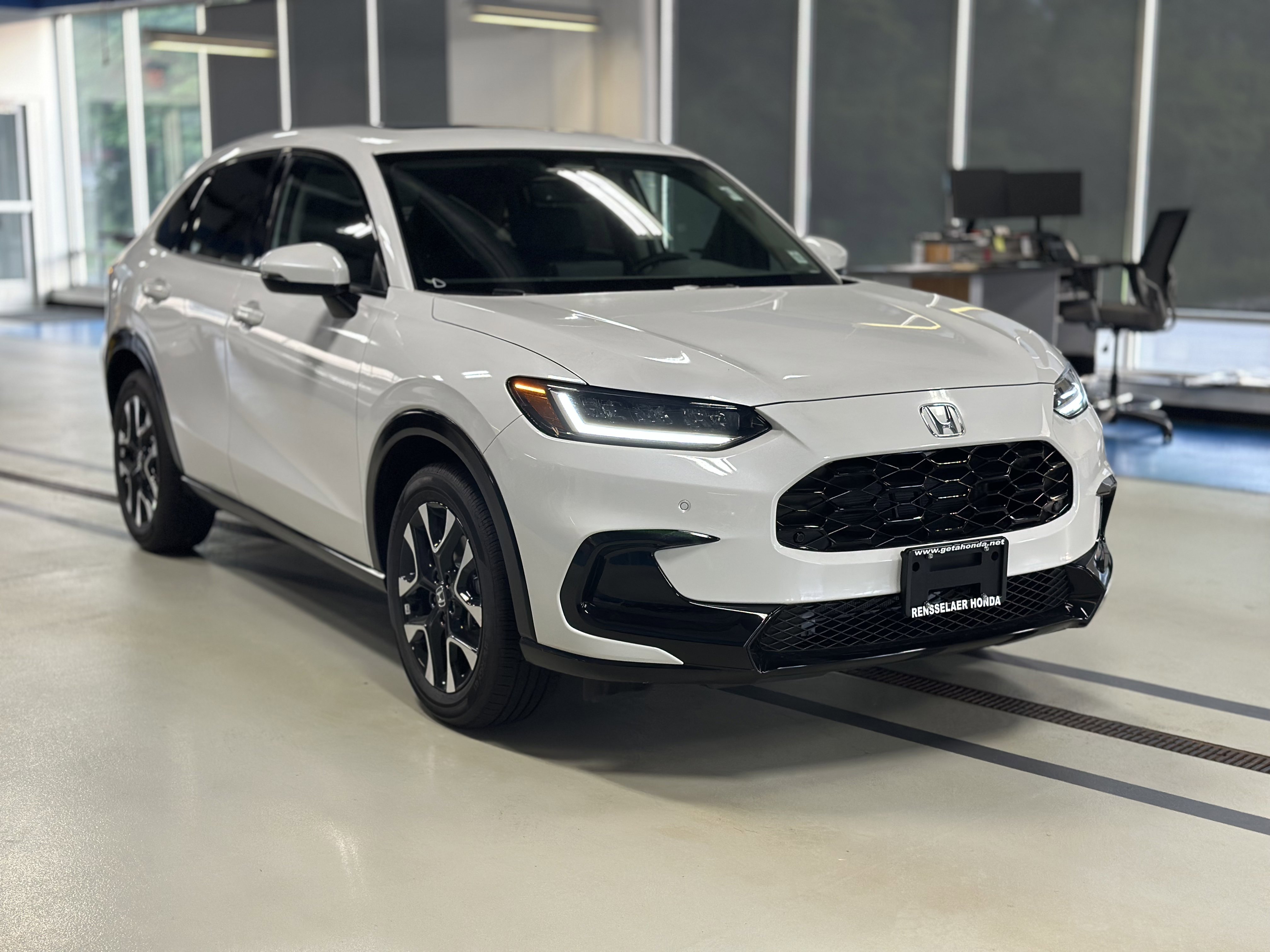 New 2027 Honda HR-V EX-L image 3