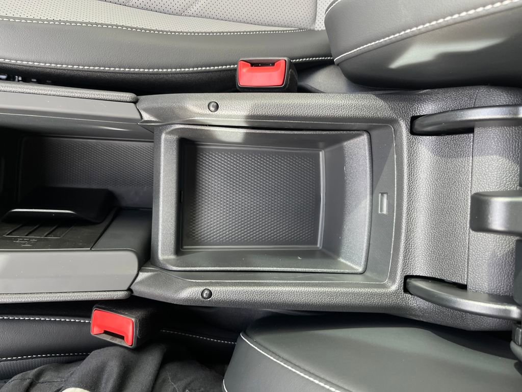 New 2026 Volkswagen Tiguan SE R-Line image 16