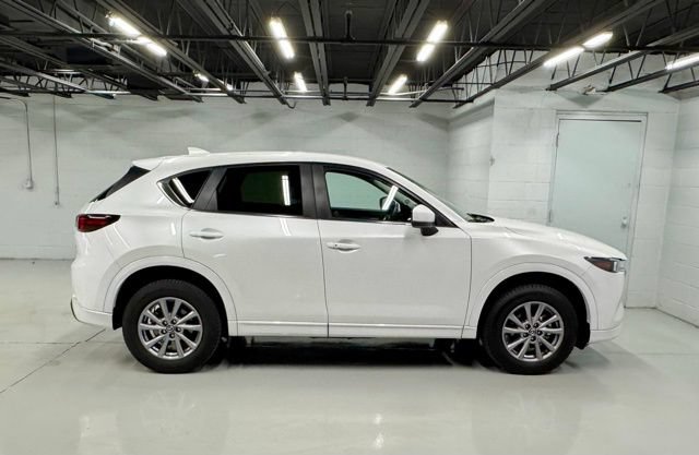 Certified 2025 MAZDA CX-5 AWD 2.5 S w/ Select Package image 6