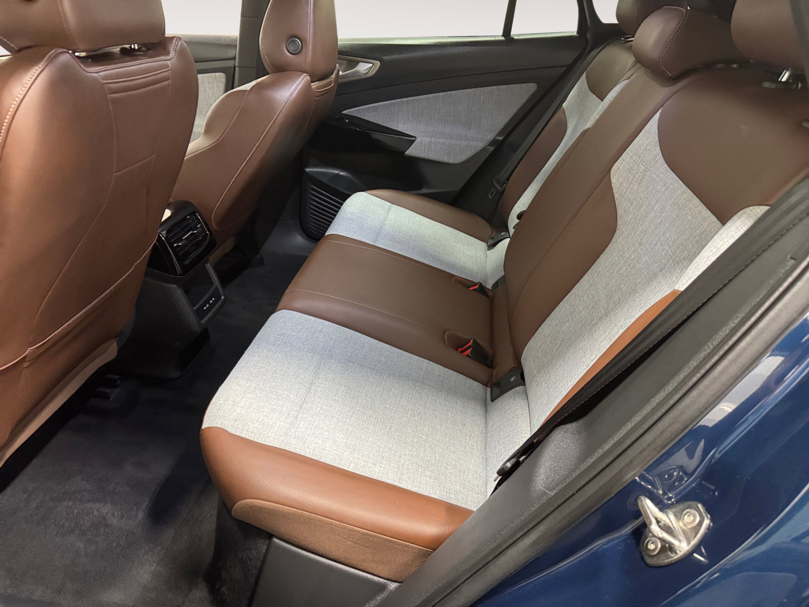 Used 2023 Volkswagen ID.4 Pro RWD image 13