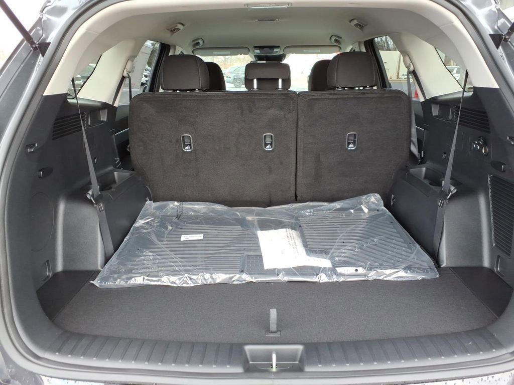 New 2026 Kia Sorento LX FWD image 11