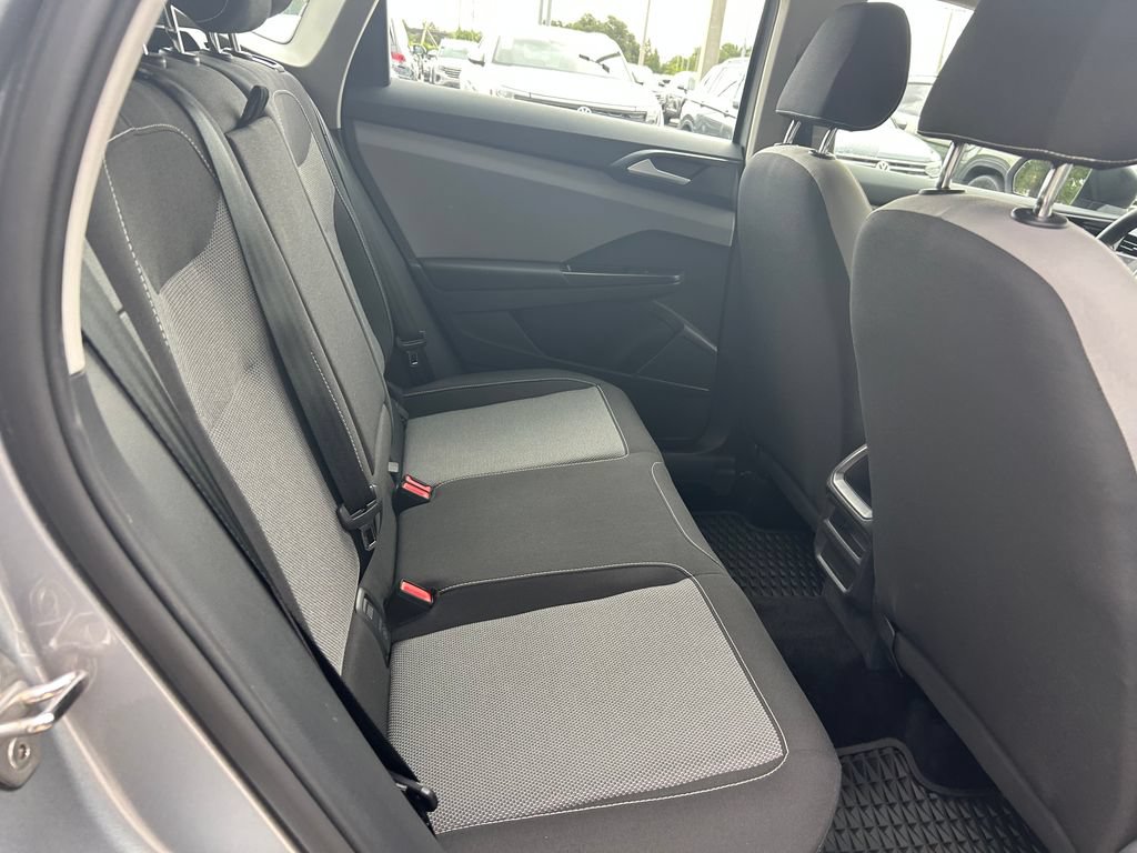 Certified 2023 Volkswagen Taos S FWD image 34