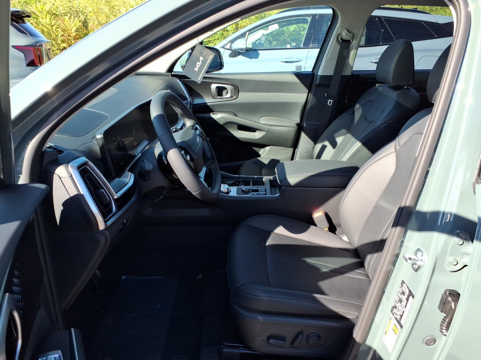 New 2026 Kia Sorento EX AWD/4WD image 4