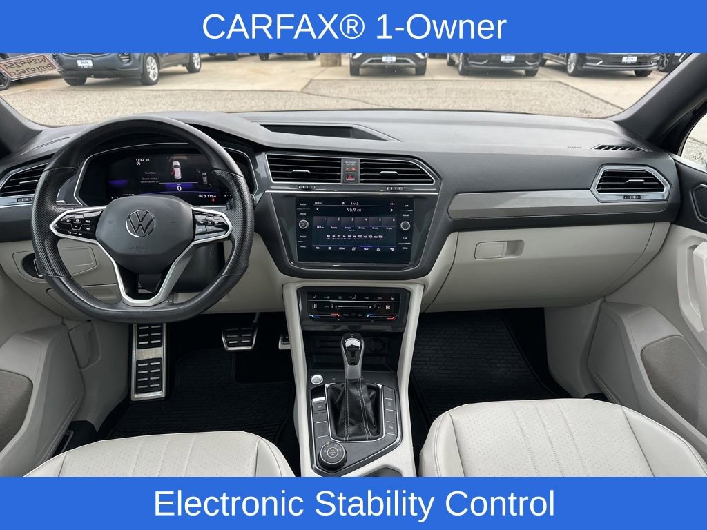 Used 2023 Volkswagen Tiguan SE R-Line image 16