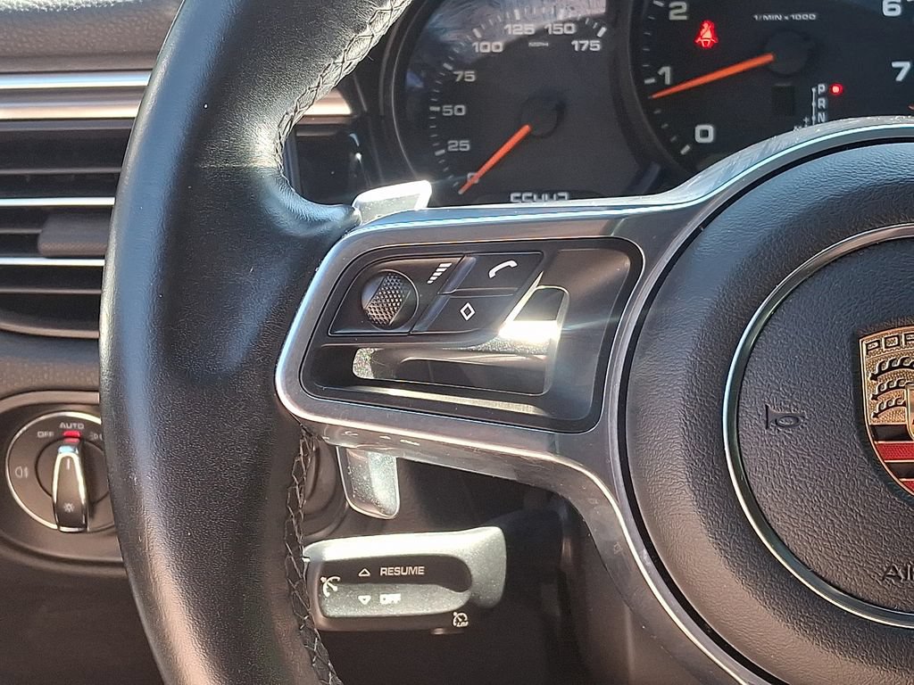 Used 2020 Porsche Macan AWD/4WD image 22