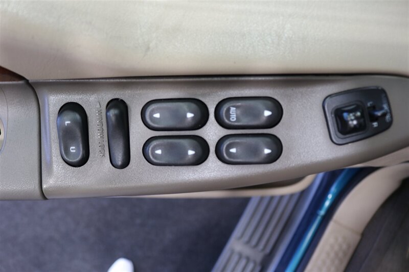 Used 2000 Ford F250 Lariat AWD/4WD image 73