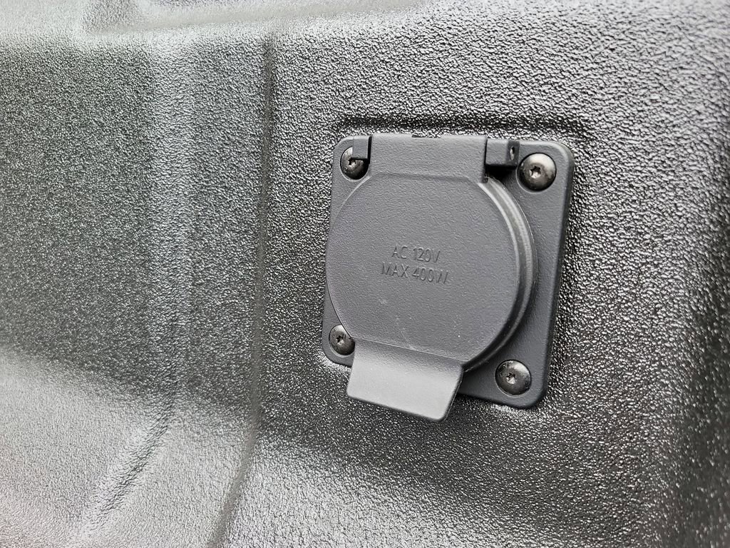 New 2025 Chevrolet Colorado Z71 w/ Z71 Convenience Package 2 image 9